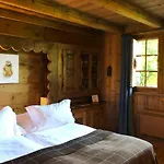 Chalet Des Fermes De Marie, Avec Services, Collection Des Fermes